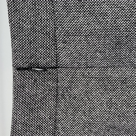 Ann Taylor Elegant Wool Blend Tweed Skirt Black/ Gray Size 6P - Picture 6 of 10